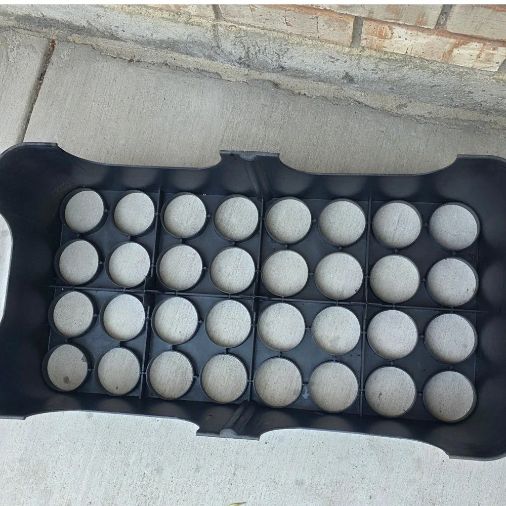 32 Cell Black Plastic Nursery Plant Pot Tray Carrier 26.5x13.5 Heavy Duty Rack